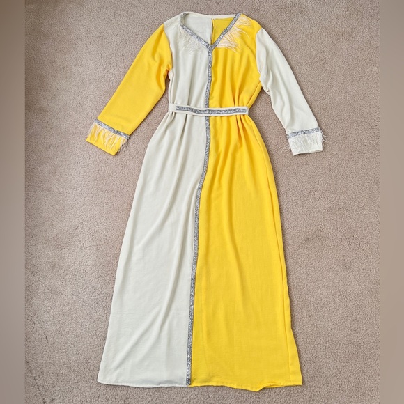 Dresses & Skirts - Arabian Style Dress With Removable Tie Belt